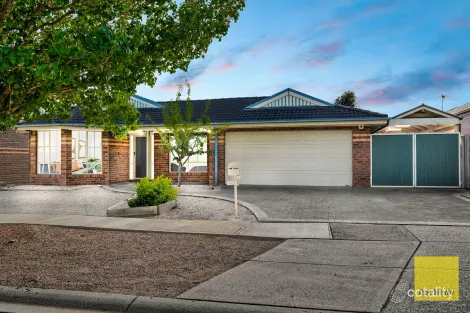 2 FLAGSTAFF LANE, TAYLORS HILL, VIC 3037