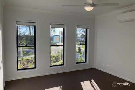 Property photo of 32 Van Stappen Road Wadalba NSW 2259