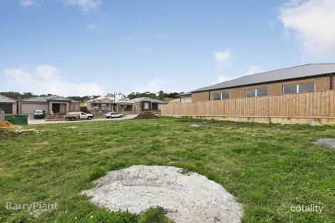 Property photo of 8 Levens Way Officer VIC 3809