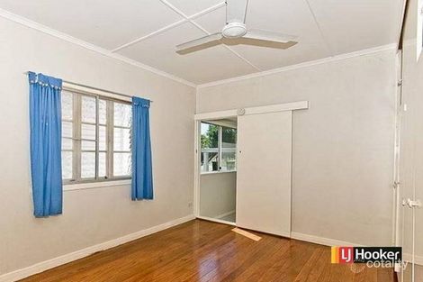 36 Vale St, Wavell Heights, QLD 4012