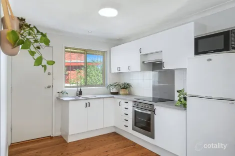 Property photo of 1/21 Yellagong Street West Wollongong NSW 2500