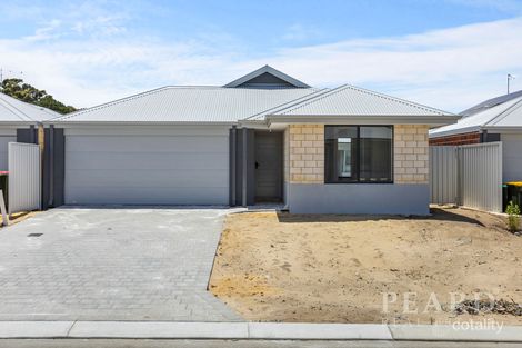 Property photo of 82 Routeburn Street Wanneroo WA 6065