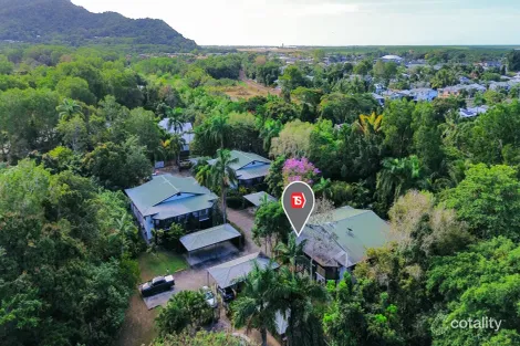 Property photo of 17/4-5 Hollett Close Manunda QLD 4870