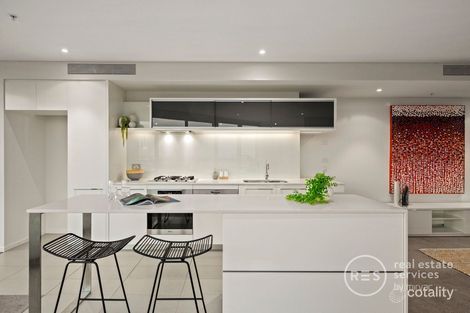 Property photo of 1701/1 Point Park Crescent Docklands VIC 3008
