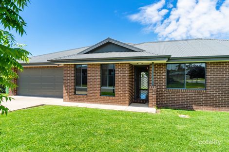 Property photo of 102 Cambridge Drive Thurgoona NSW 2640