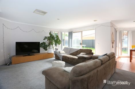 Property photo of 13 McCubbin Way Berwick VIC 3806