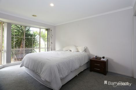 Property photo of 13 McCubbin Way Berwick VIC 3806