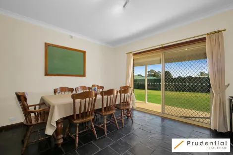 Property photo of 5 Chisholm Road Catherine Field NSW 2557