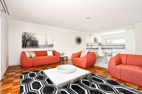Property photo of 2/84 Snell Grove Oak Park VIC 3046