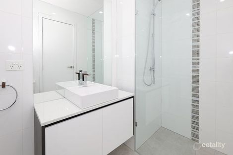 Property photo of 402/5 Red Hill Terrace Doncaster East VIC 3109