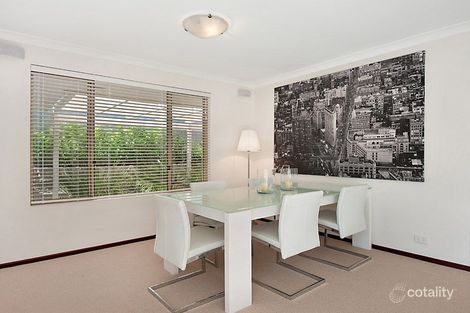 Property photo of 60 Crossland Way Kardinya WA 6163