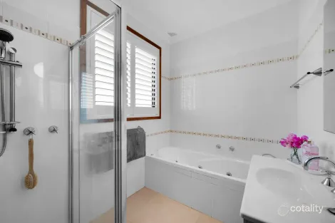 Property photo of 83 Bridge Avenue Oak Flats NSW 2529