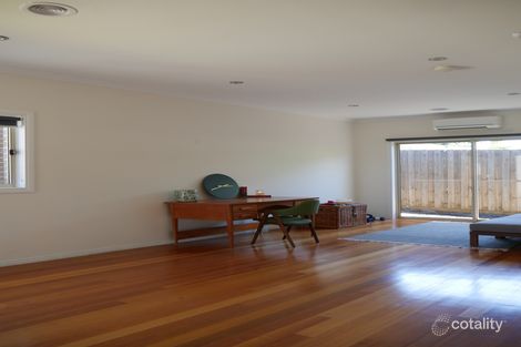 Property photo of 2/190 Coburns Road Melton VIC 3337