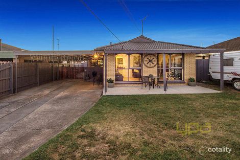 17 Erindale Ave, Deer Park, VIC 3023