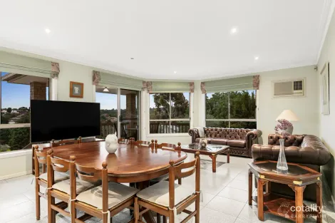 Property photo of 10 Pickering Place Doncaster East VIC 3109