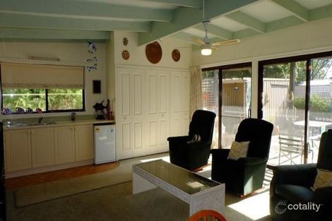 Property photo of 9 Eleventh Parade Raymond Island VIC 3880