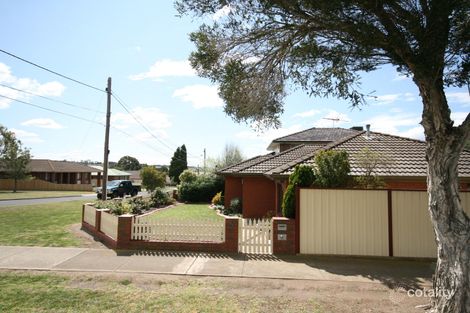 Property photo of 2 Eaglemont Crescent Bell Post Hill VIC 3215
