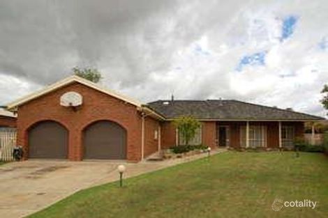 Property photo of 5 Mitta Grove Lavington NSW 2641