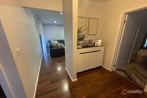 Property photo of 10 Future Way Craigieburn VIC 3064