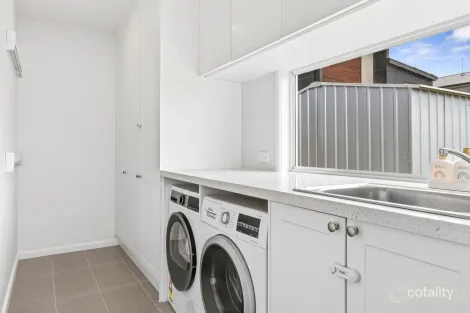 Property photo of 72 Neil Street Bell Post Hill VIC 3215