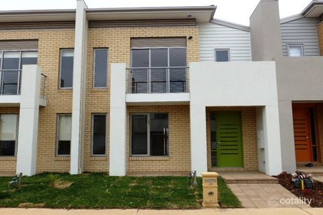 32 Broadbeach Cct, Point Cook, VIC 3030