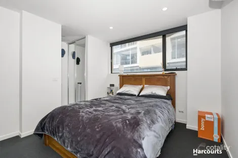 Property photo of 7 Sharp Circuit Mill Park VIC 3082