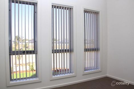 Property photo of 18 Braeview Circuit Evanston SA 5116