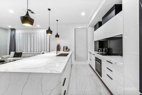 Property photo of 3/451 Pine Ridge Road Runaway Bay QLD 4216