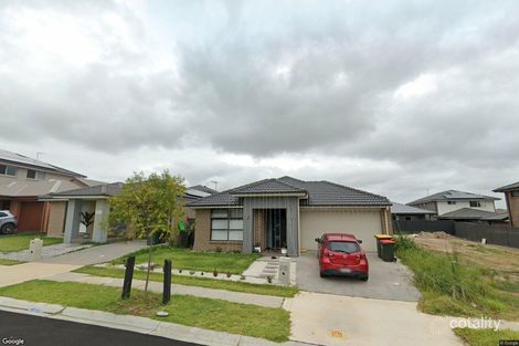 Property photo of 26 Waxflower Street Denham Court NSW 2565