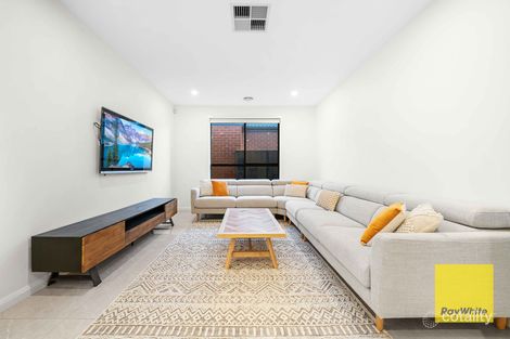 Property photo of 5 Kana Way Werribee VIC 3030