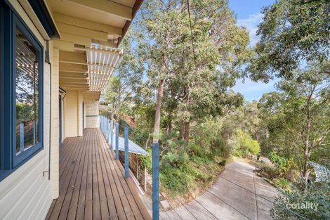 Property photo of 16 Lascelles Parade Gooseberry Hill WA 6076