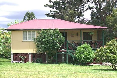 15 Nyleta St, Coopers Plains, QLD 4108