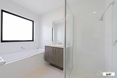 Property photo of 13 Bixby Avenue Wallan VIC 3756