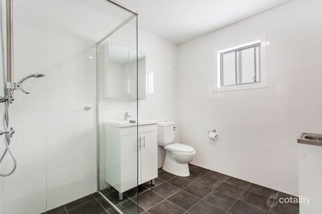 Property photo of 1A Yakaloo Crescent Forresters Beach NSW 2260