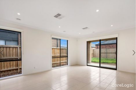 Property photo of 19 Bandicoot Loop Tarneit VIC 3029