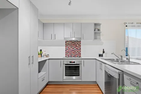 Property photo of 40 Hume Circuit Warner QLD 4500