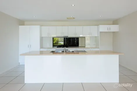 Property photo of 6 Mac Close Oxenford QLD 4210