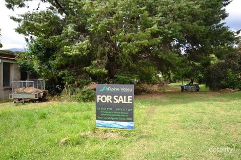 8 Young Cres, Tawonga South, VIC 3698