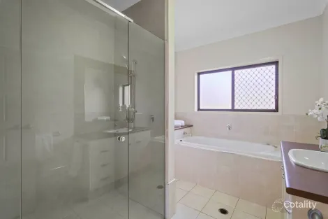 Property photo of 43 Ambrose Drive Augustine Heights QLD 4300