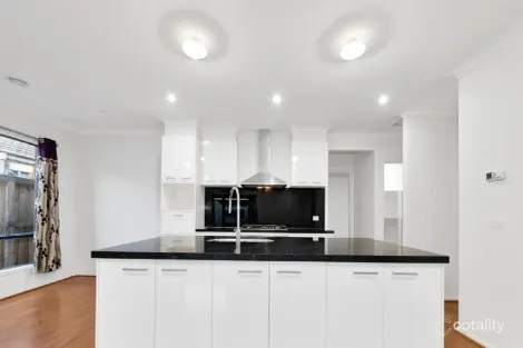 Property photo of 14 Yates Avenue Truganina VIC 3029
