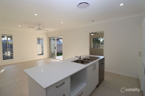 2/138 Exeter St, Torquay, QLD 4655