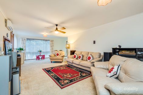Property photo of 5 Meehan Court Endeavour Hills VIC 3802