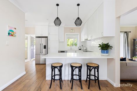 8 Fromelles Ave, Seaforth, NSW 2092