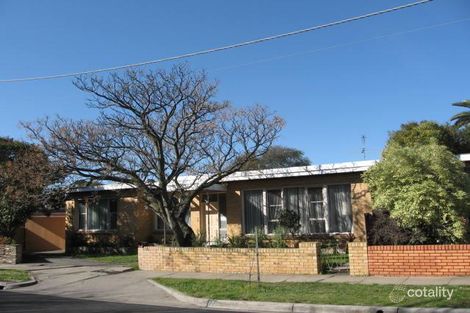 4 Balmoral Ct, St Kilda East, VIC 3183