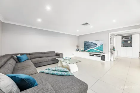 Property photo of 33 Carter Road Menai NSW 2234