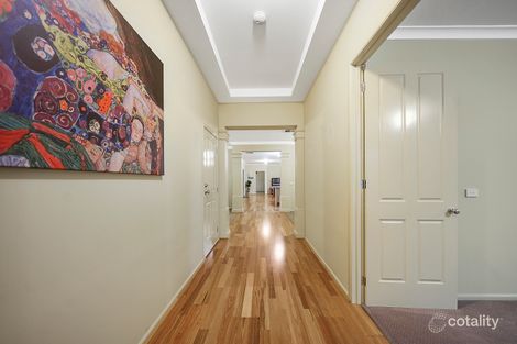 Property photo of 7 Glover Close Pakenham VIC 3810