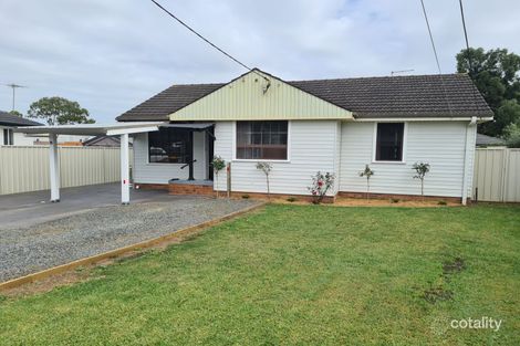 Property photo of 15 Facey Crescent Lurnea NSW 2170