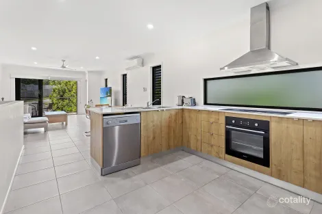 Property photo of 34A Altmann Avenue Cannonvale QLD 4802