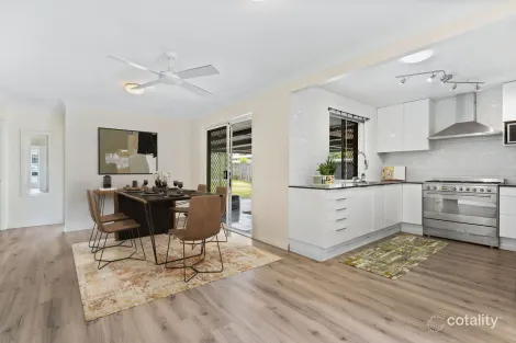 11 Gardenia Dr, Birkdale, QLD 4159