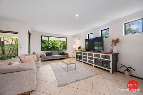 1 Fernleigh Ave, Korora, NSW 2450